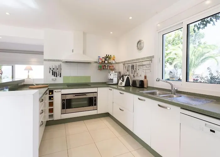 Luxe With Private Pool, Jacuzzi And Spectacular Views Villa Costa Adeje (Tenerife)